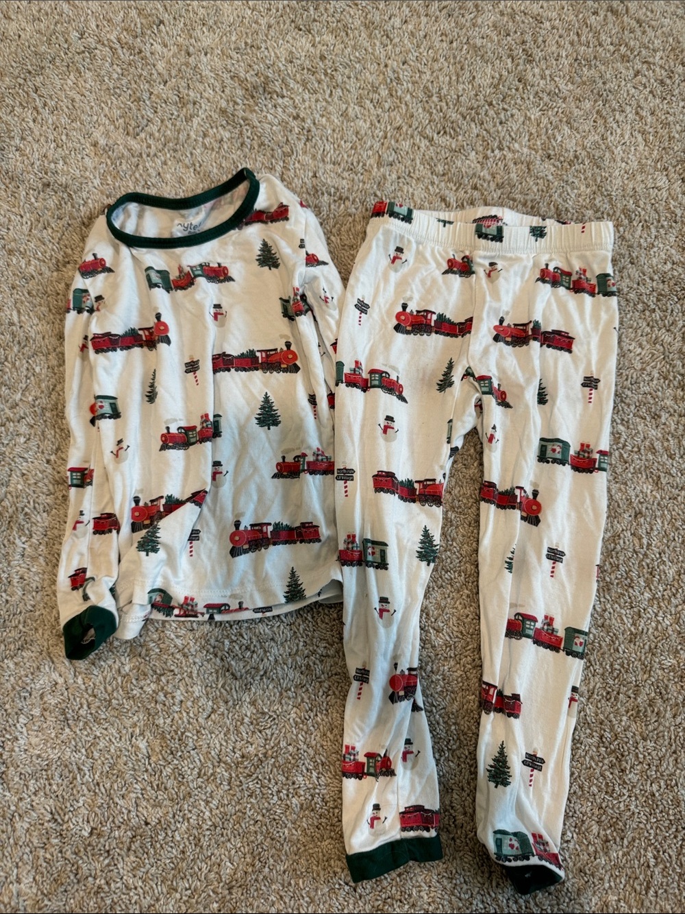 Kyte Baby Long Sleeve Pajamas- 2T